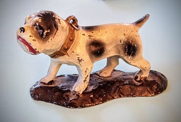 Vtg Cast Iron Handpainted Bulldog Dog Canine Small Figurine Made in Japan

