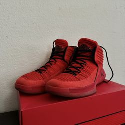 Jordan XXXII Rosso Corsa