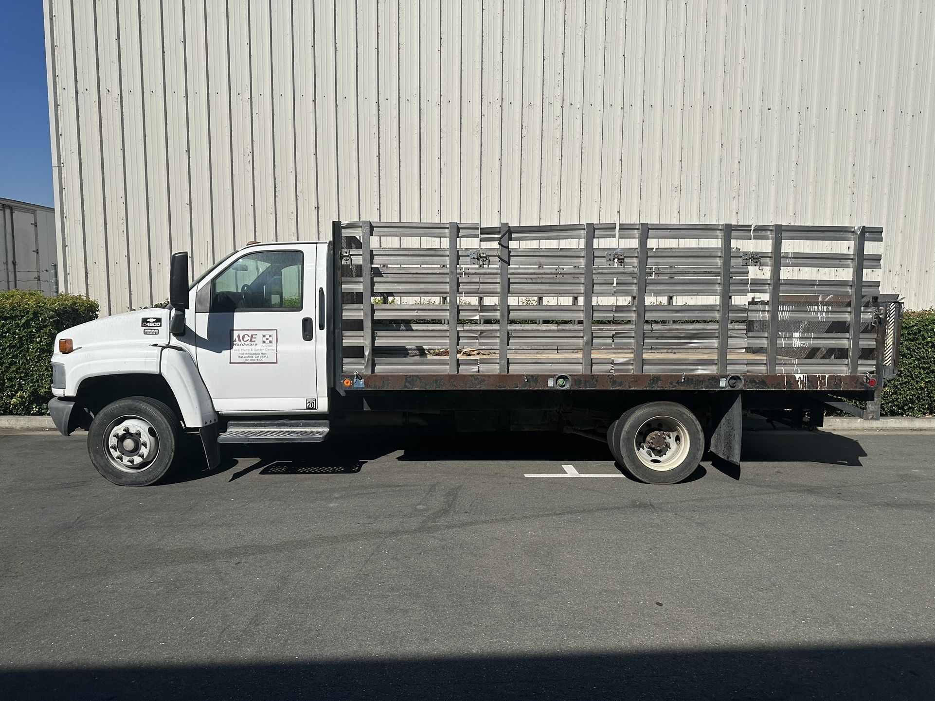 2005 Chevrolet c4500 stake bed