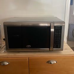 Oster Microwave 