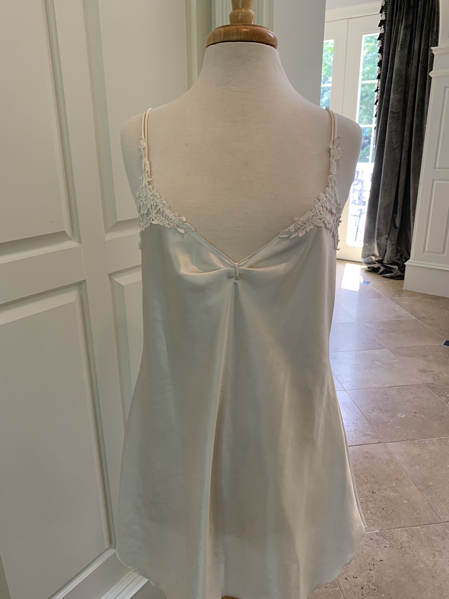 Super cute satin nightgown Size L