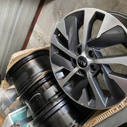 Rims 18” Hyundai Palisade Good Condition , Firm Price