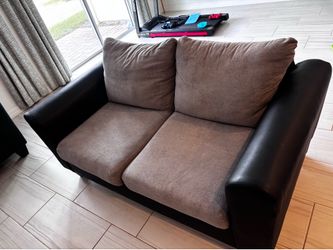 Couch set