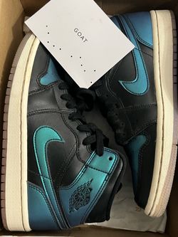 Jordan Women’s Air Jordan 1 Mid Metallic Turquoise Black/Blue BQ6472-009