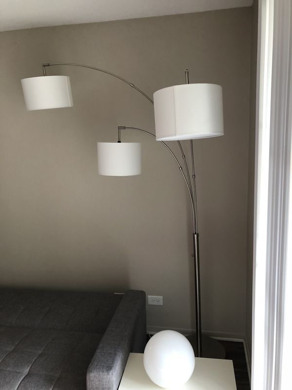 Reduced Avenal Shaded Arc Floor Lamp Furniture In Lombard Il Reduced Avenal Shaded Arc Floor Lamp Furniture In Lombard Il Offerup