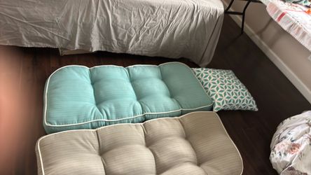 Lounge chair cushions and pillows
