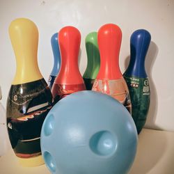 Disney Cars bowling set new