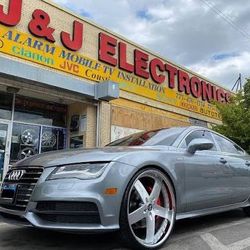 Chrome lip brush face vellano wheels new in box w tires  $6500 wheels and tires  $100 lug nuts if needed   311 n cicero . Open now   Vellano forgiato 