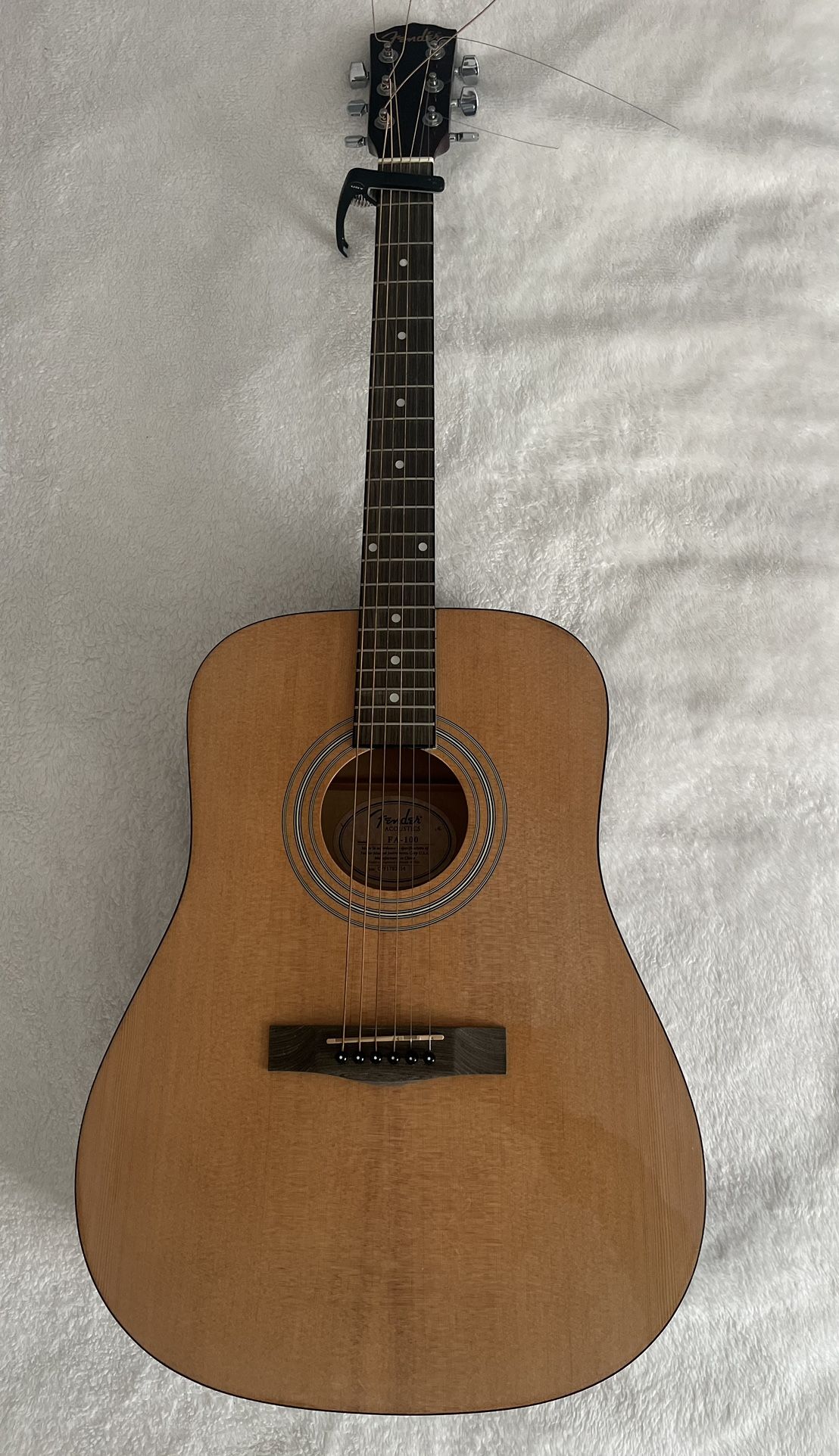 GUITAR FENDER ACOUSTIC FA-100 FA100 GREAT CONDITION 