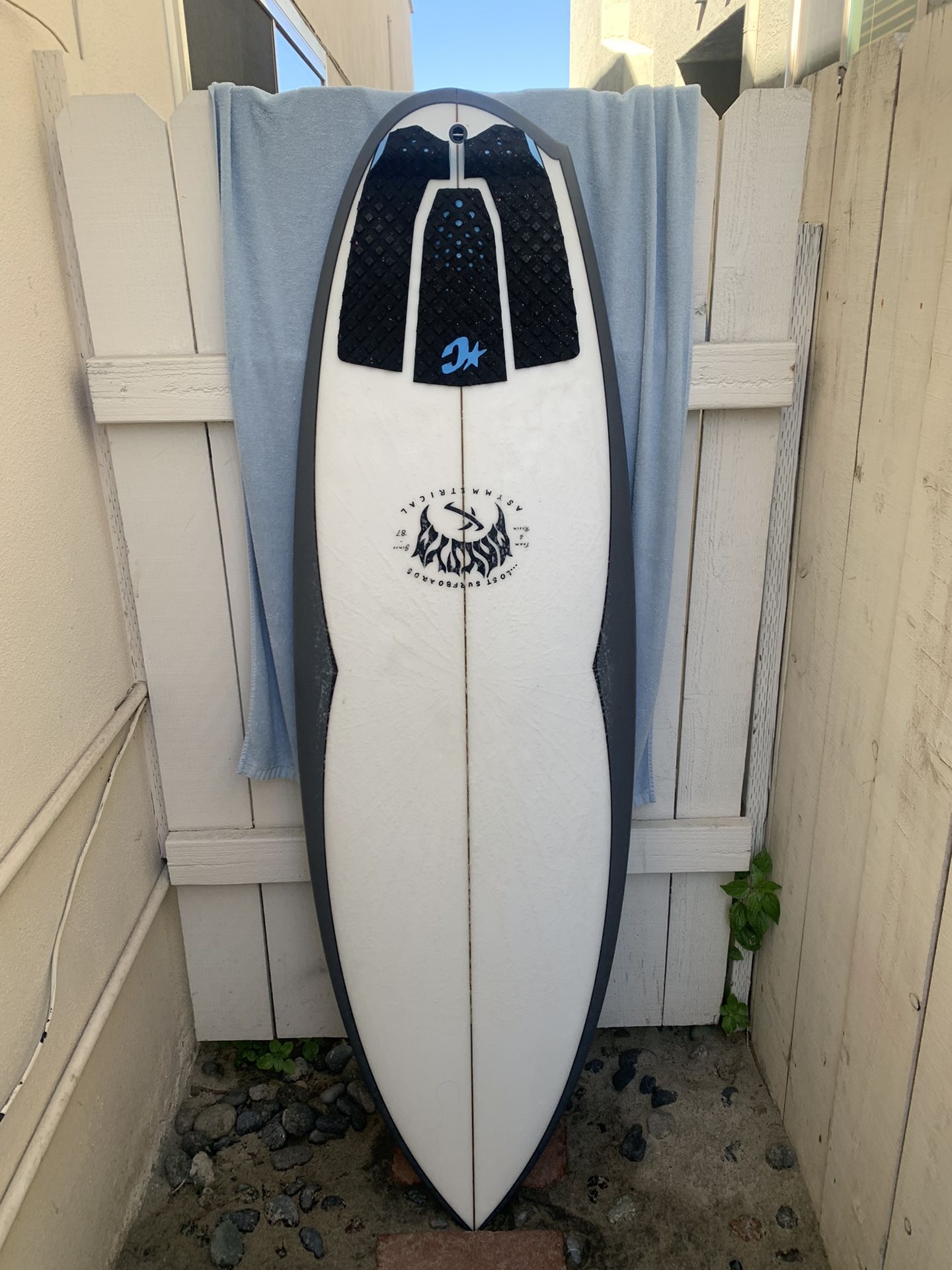 Lost Maysym 5’6” Goofy