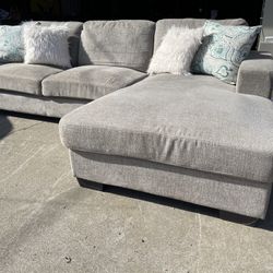 Immaculate Light Gray Sectional