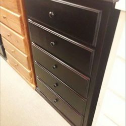 5 Drawer Pinewood Dresser /Comoda Pino 5 Cajones