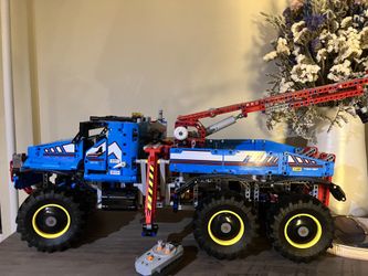 LEGO 42070 6x6 All Terrain Tow Truck 