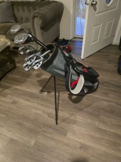 GOLF CLUBS WITH STANDBAG(12  CLUBS SET)RIGHT HANDED