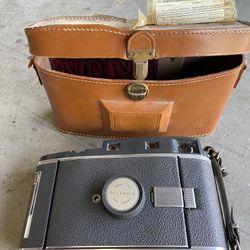 Vintage Polaroid Model 150 Camera