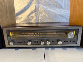 Luxman R-3030 AM/FM Stereo Receiver (Excellent Condition)