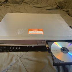 Panasonic DMR-ES35V VCR DVD Combo Player DVD Recorder Video Transfer WORKS GREAT