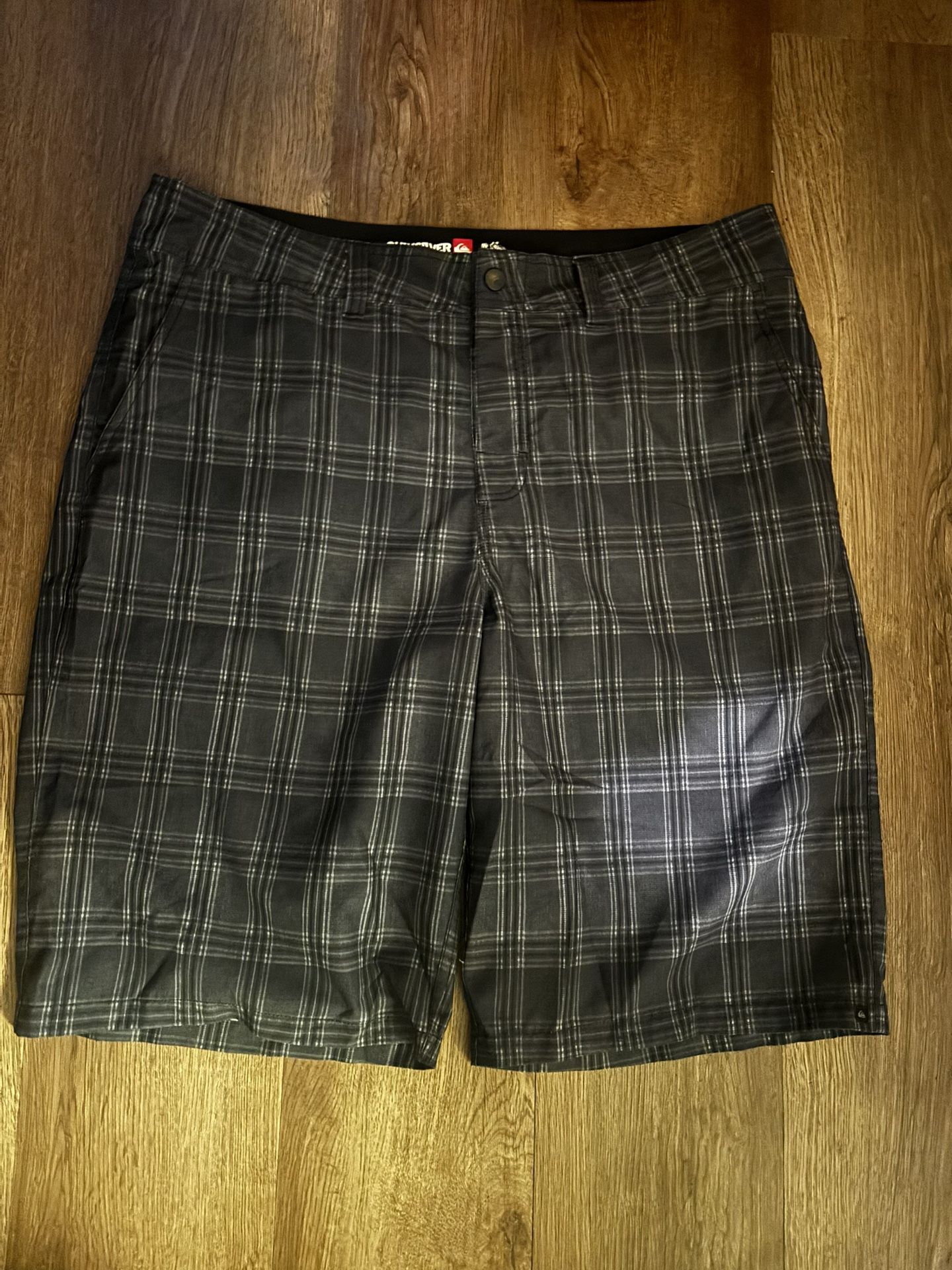 Plaid Quicksilver Amphibian Shorts 38