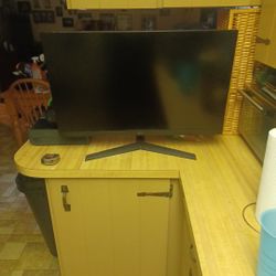 L g ultra gear twenty seven inch computer monitor