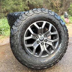 Tremor wheels and tires