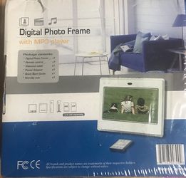 7 inch Digital Photo Frame with MP3 Player, NEW !