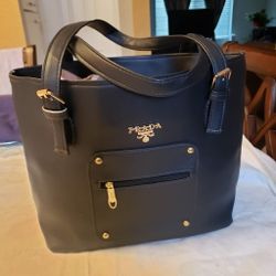 Beautiful lady Purse It's Brand New No Used 