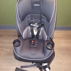 NEW Barely Used Easy Elite Slim Baby/Toddler Car Seat