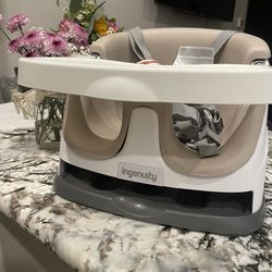 Ingenuity baby seat, tan & white, feeding
