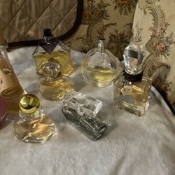 Women’s Perfumes ❤️  12  bottles