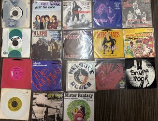 36 European 7" singles from the 1970's