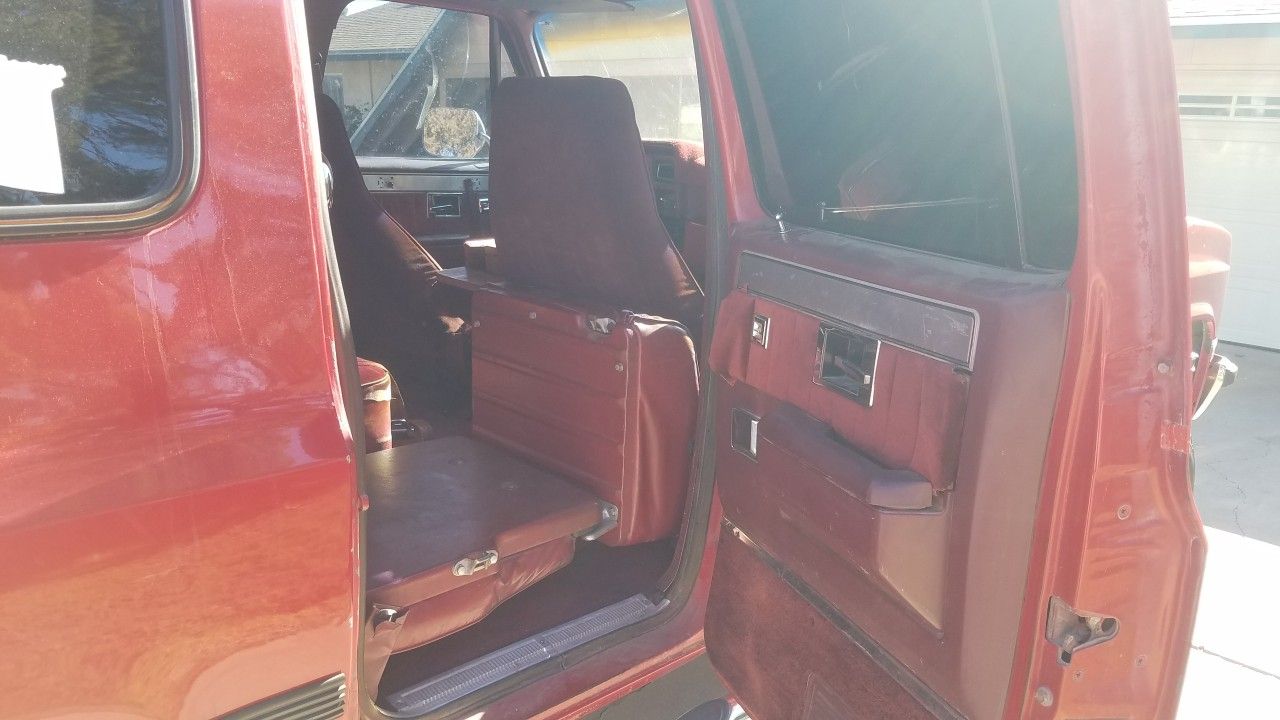 1986 GMC Suburban
