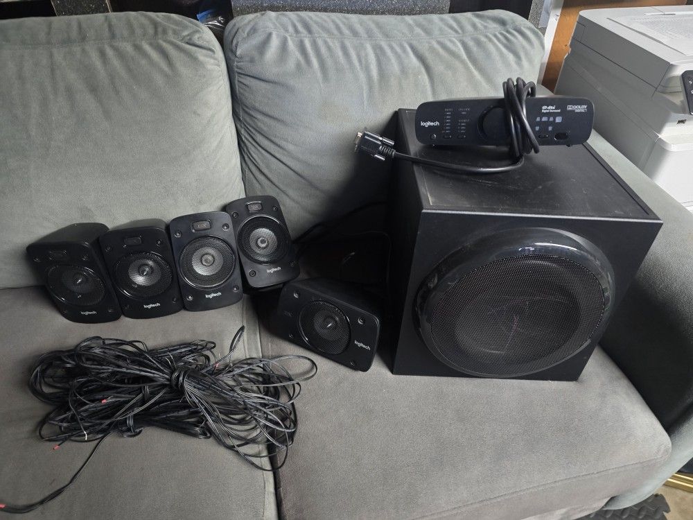 Logitech Z906 5.1 Ultimate THX Surround Sound Speaker System COMPLETE