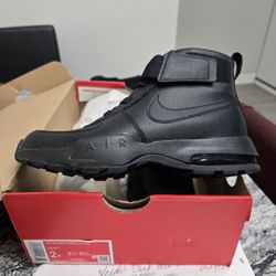 Nike Goaterra Boots