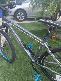 Raleigh avalanche mountain authentic bike