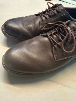Brown leather lace-up men’s shoes - size 10