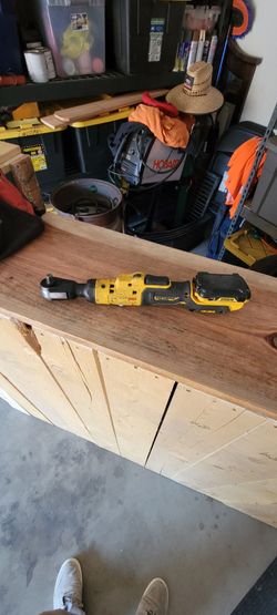 3/8 12v Dewalt Ratchet