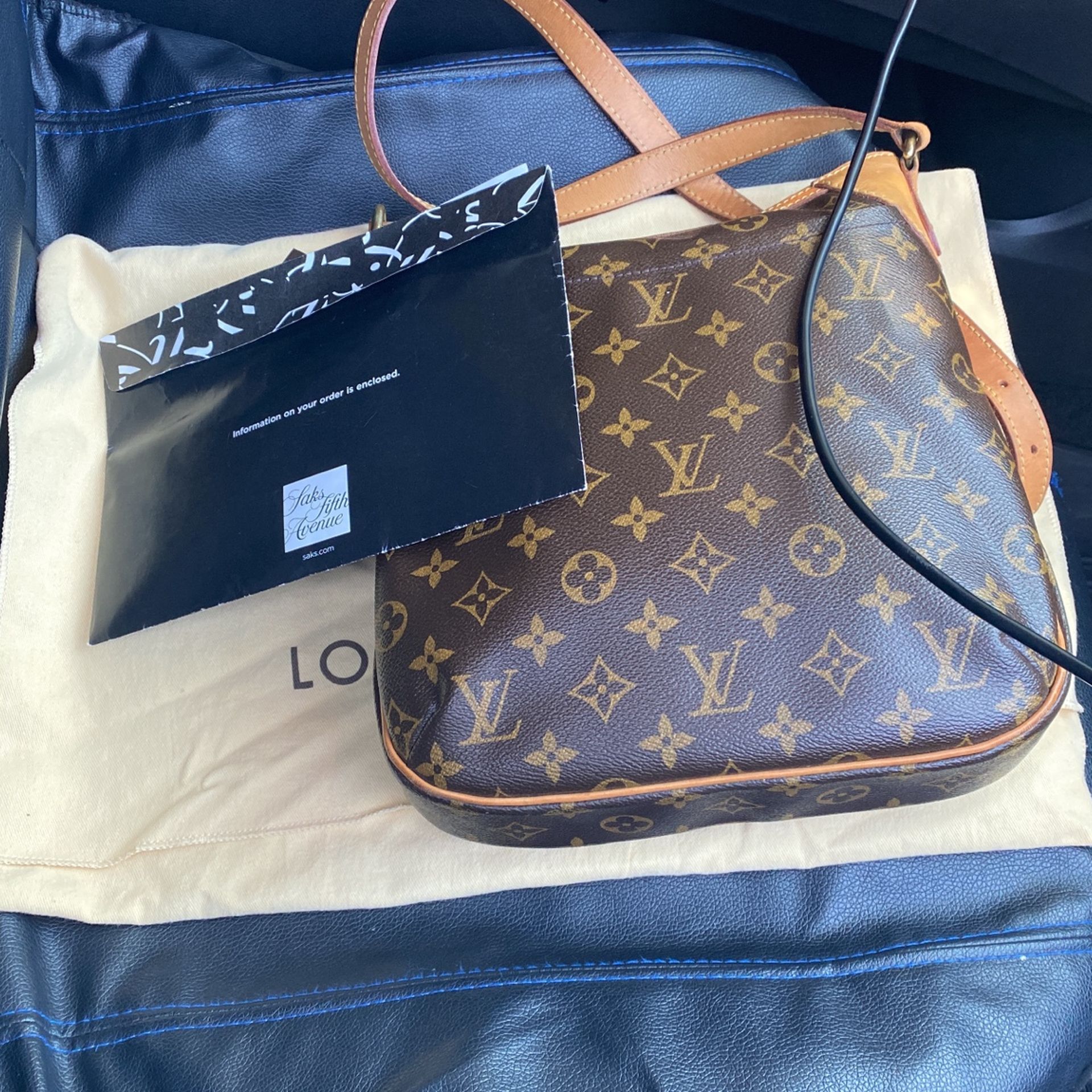 Certified LOUIS VUITTON Purse
