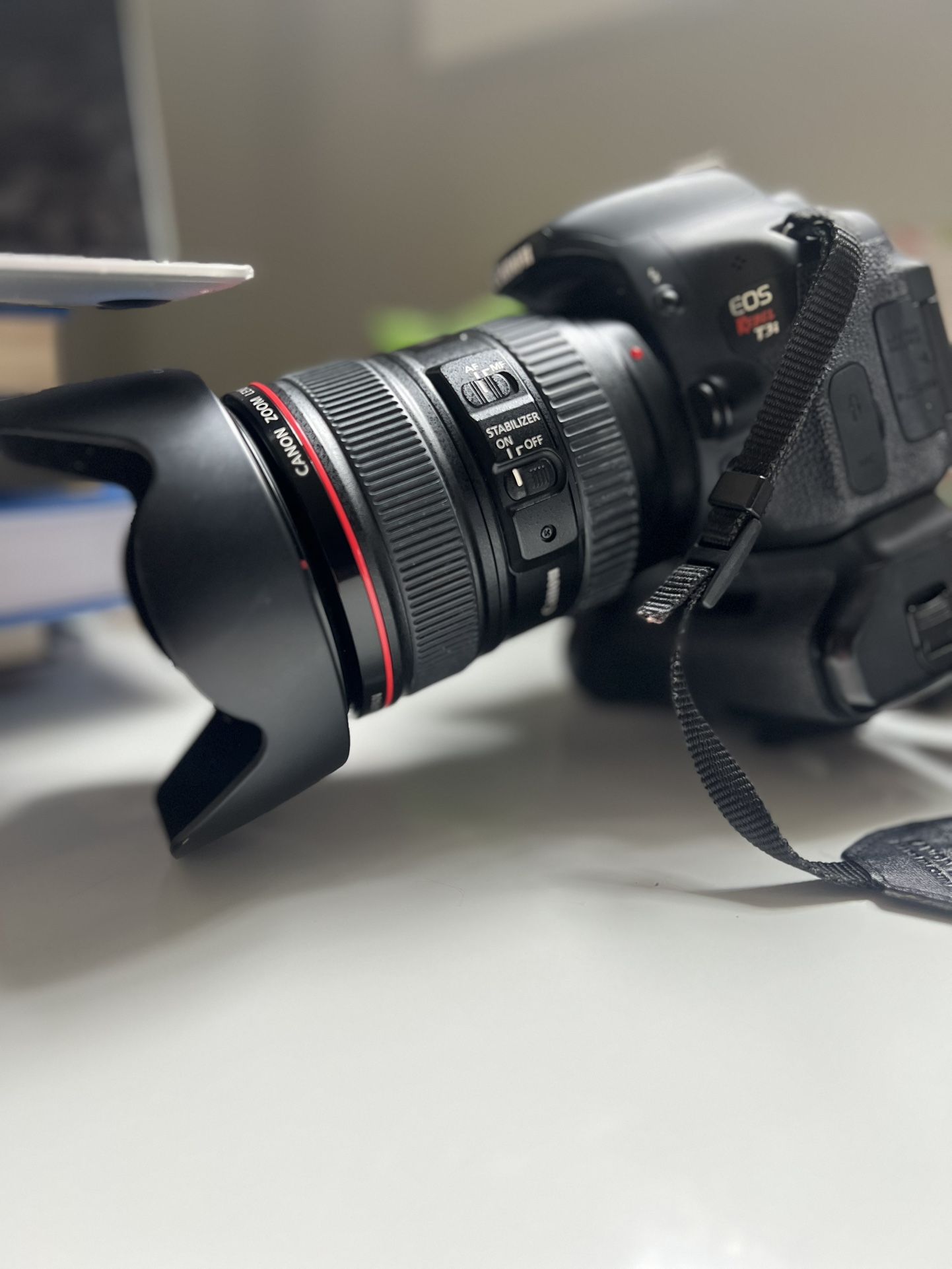 Canon EOS Rebel T3i DSLR + Canon EF 24–105mm f/4L IS USM Lens Kit