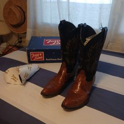Two Pairs Of Vintage Tony Lama Cowboy Western Boots Size 7.5 And Size 9.5 Beautiful Lizard Genuine Leather Country Western