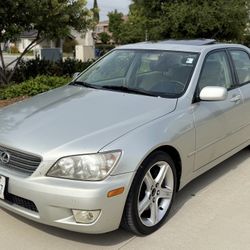 2001 Lexus IS300