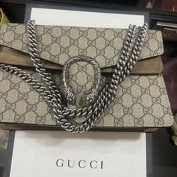 Authentic Gucci Purse , Auténtica 