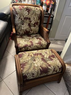tropical rattan lounge chair and ottoman