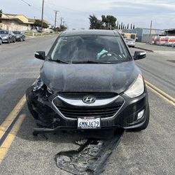Parts Only 2010 Hyundai Tucson Parting Out 