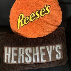 Hershey And Reese’s Pillows