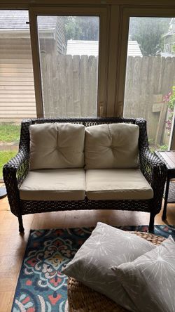 Frontgate wicker patio set