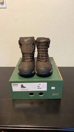 (New) Men’s Danner Hiking Boots