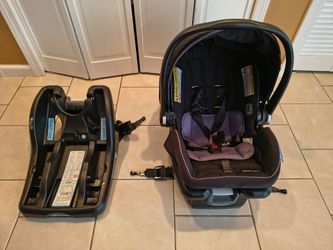 Graco Carseat & Extra Base