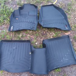 2017 Ford Explorer Floor Mats