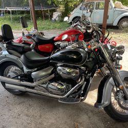 2005 Suzuki VL800