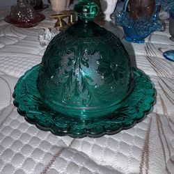 Tiara Exclusives Spruce Green Sandwich pattern covered butter dish